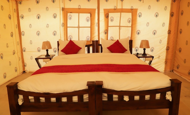 Imagen de la habitación del Hotel Singh\'s Royal Desert Resort. Foto 14