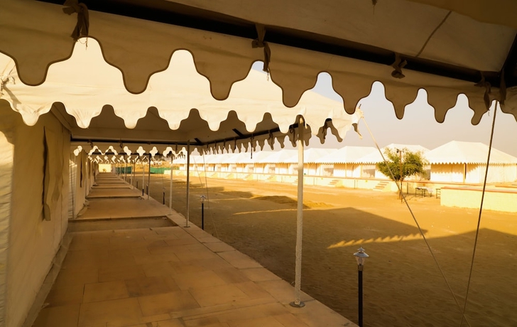 Imagen general del Hotel Singh\'s Royal Desert Resort. Foto 6