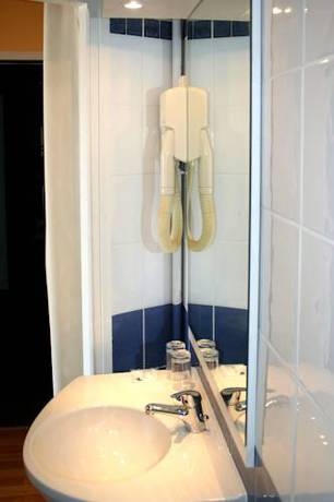 Imagen de la habitación del Hotel Single Fin & Lodge. Foto 5