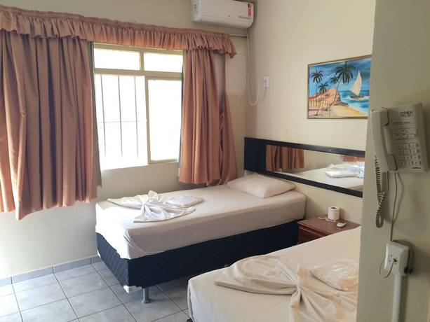 Imagen de la habitación del Hotel Singular. Foto 13