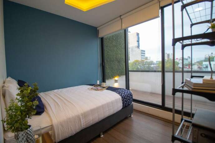Imagen de la habitación del Hotel Singular S&oacute;crates. Foto 13