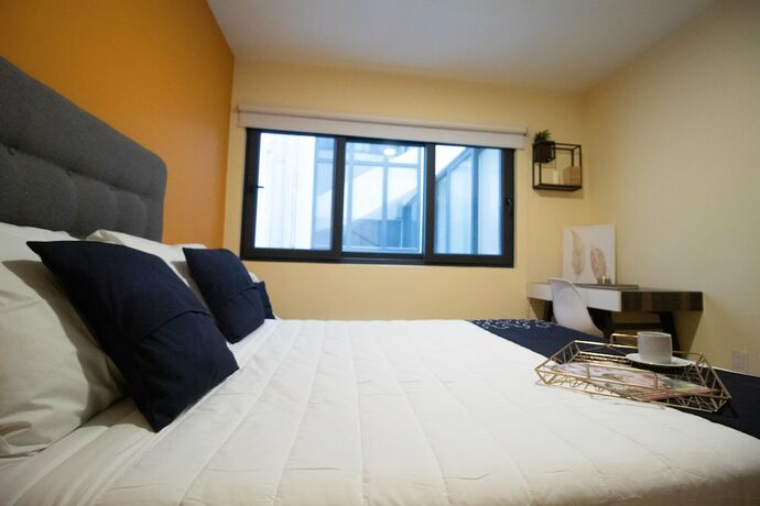 Imagen de la habitación del Hotel Singular S&oacute;crates. Foto 20