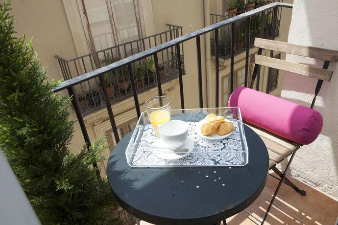 Imagen de la habitación del Hotel Singularstays Mercado Central. Foto 9