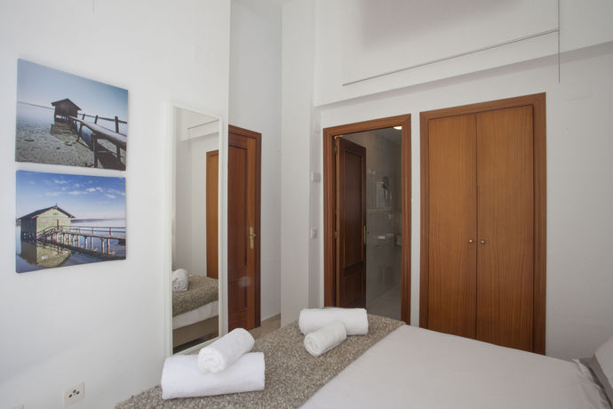 Imagen de la habitación del Hotel Singularstays Mercado Central. Foto 10