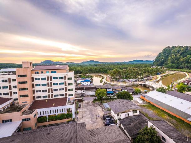 Imagen general del Hotel Sinkiat Buri. Foto 4
