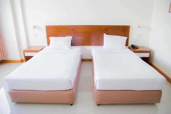 Imagen de la habitación del Hotel Sinkiat Thani. Foto 10