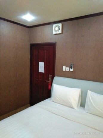 Imagen de la habitación del Hotel Sinnakhone. Foto 21