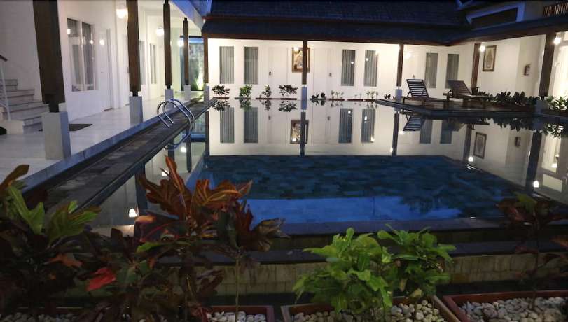 Imagen de los exteriores del Hotel Sinom Borobudur. Foto 13