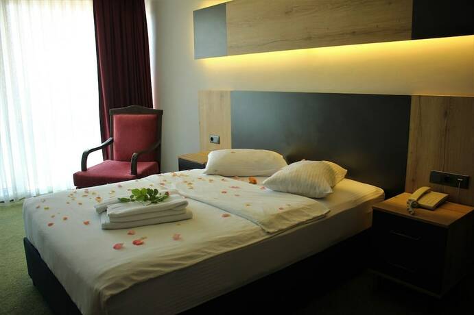 Imagen de la habitación del Hotel Sinop Mola Otel. Foto 17