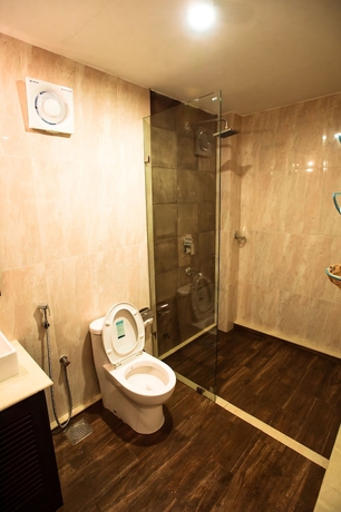 Imagen de la habitación del Hotel Sinq Beach Morjim. Foto 13