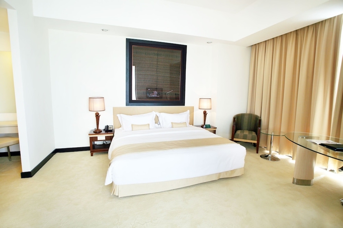 Imagen de la habitación del Hotel Sintesa Peninsula Hotel Manado. Foto 10