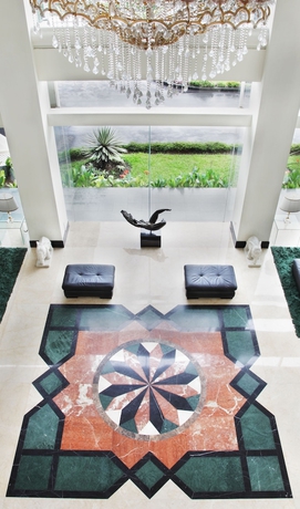 Imagen de los interiores del Hotel Sintesa Peninsula Hotel Manado. Foto 18
