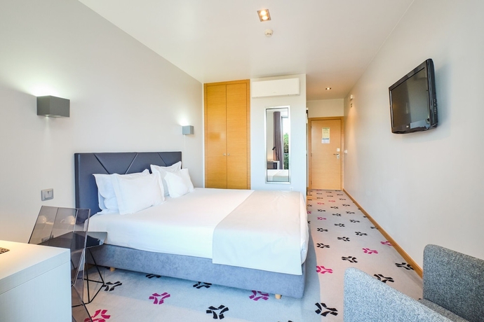 Imagen de la habitación del Hotel Sintra Bliss. Foto 16