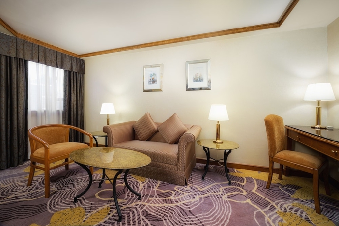 Imagen de la habitación del Hotel Sintra. Foto 8