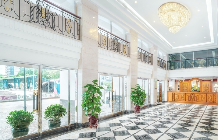Imagen de los interiores del Hotel Sintra. Foto 17