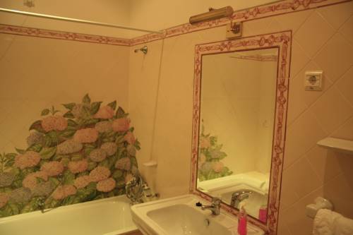 Imagen de la habitación del Hotel Sintra Jardim. Foto 13