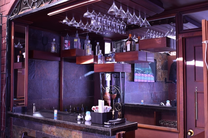 Imagen del bar/restaurante del Hotel Sion Santafe. Foto 5