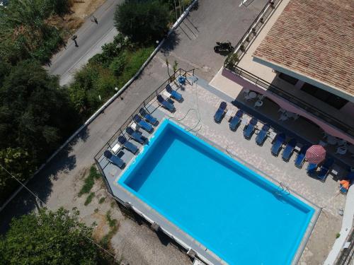 Imagen de la piscina del Hotel Siora Leni. Foto 6