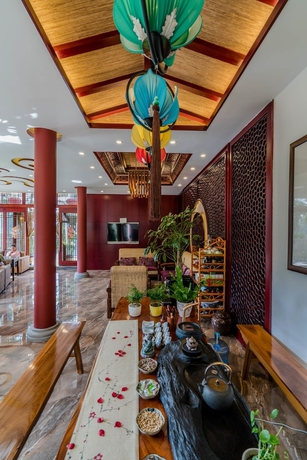 Imagen de los interiores del Hotel Siqi Inn. Foto 18