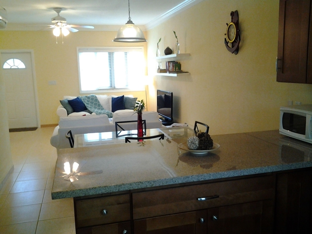 Imagen de los interiores del Hotel Sir Charles Guest House. Foto 4