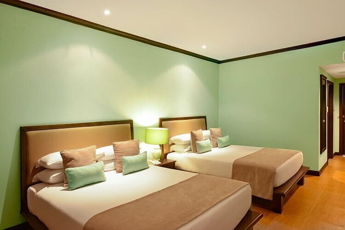 Imagen de la habitación del Hotel Sir James Resort. Foto 2