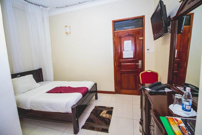Imagen de la habitación del Hotel Sir Jose. Foto 13