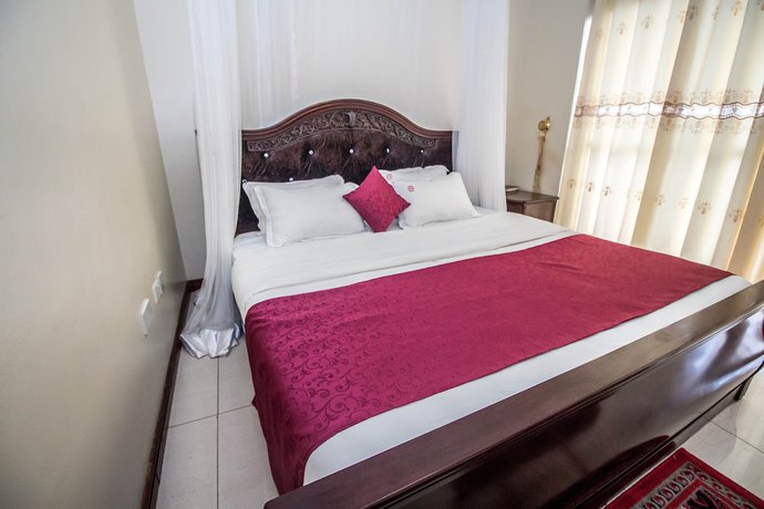 Imagen de la habitación del Hotel Sir Jose. Foto 17
