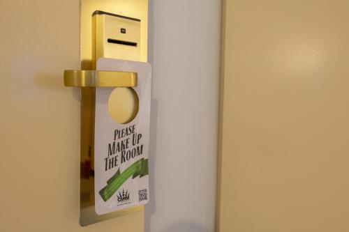 Imagen de los interiores del Hotel Sir Royal. Foto 8