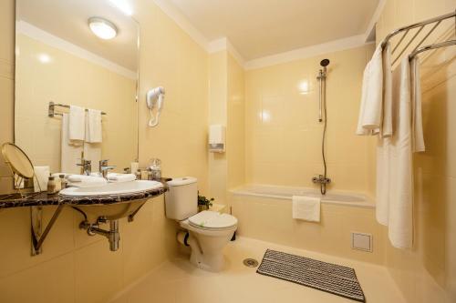 Imagen de la habitación del Hotel Sir Royal. Foto 7