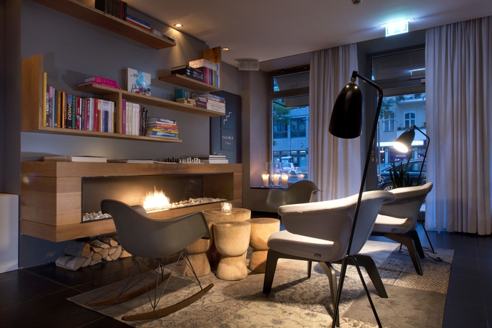 Imagen de los interiores del Hotel Sir Savigny. Foto 13