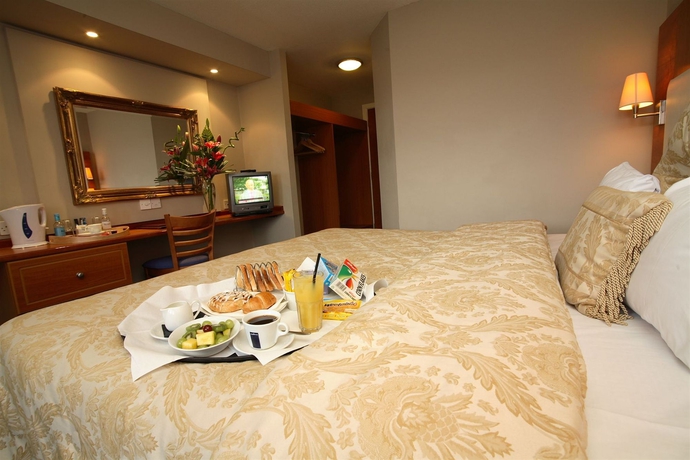 Imagen de la habitación del Hotel Sir Thomas. Foto 12