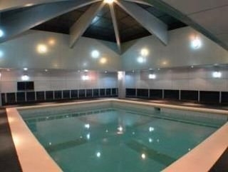 Imagen de la piscina del Hotel Sir William's Hotel. Foto 14
