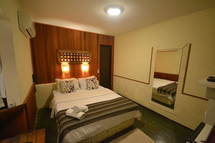 Imagen de la habitación del Hotel Siramat. Foto 6