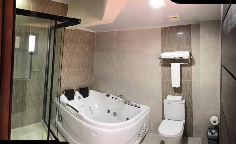 Imagen de la habitación del Hotel Sirari Suites, Municipio Santa Cruz de la Sierra. Foto 1