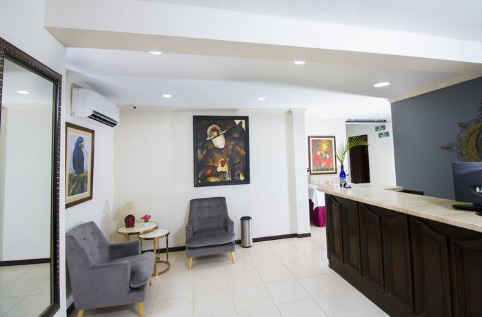 Imagen de los interiores del Hotel Sirari Suites, Municipio Santa Cruz de la Sierra. Foto 17