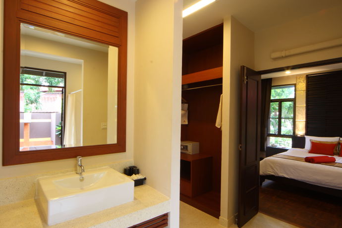 Imagen de la habitación del Hotel Sirarun Resort. Foto 1