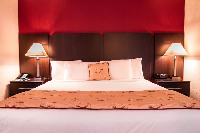 Imagen de la habitación del Hotel Sirata Beach Resort. Foto 4