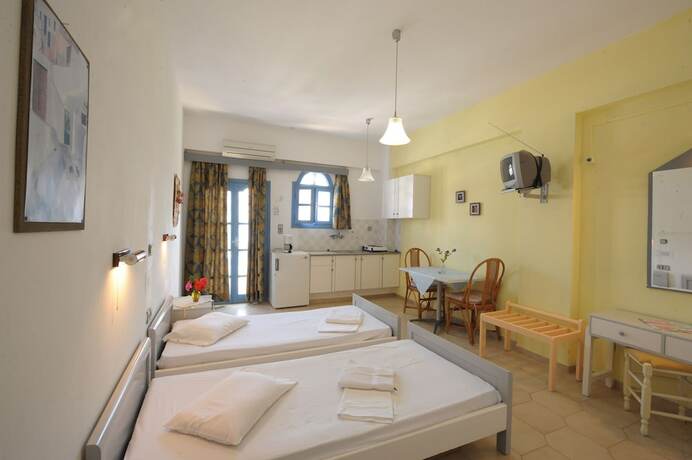 Imagen de la habitación del Hotel Sirena Apartments. Foto 18