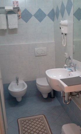 Imagen de la habitación del Hotel Sirena, Bellaria-Igea Marina. Foto 6