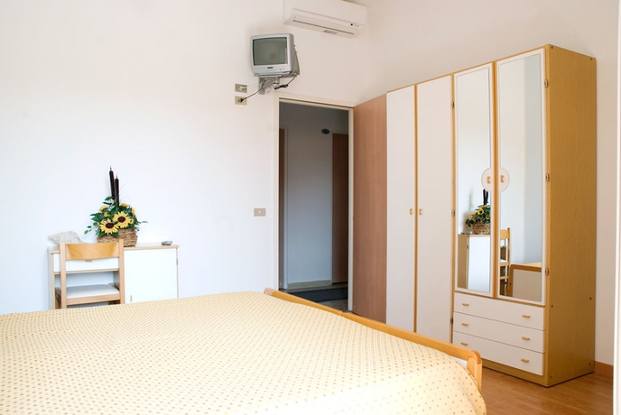 Imagen de la habitación del Hotel Sirena, Bellaria-Igea Marina. Foto 8
