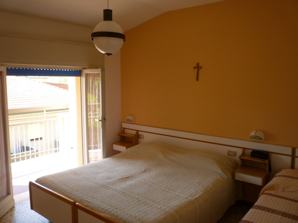 Imagen de la habitación del Hotel Sirena, Bellaria-Igea Marina. Foto 11