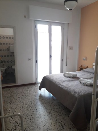Imagen de la habitación del Hotel Sirena, Bellaria-Igea Marina. Foto 13