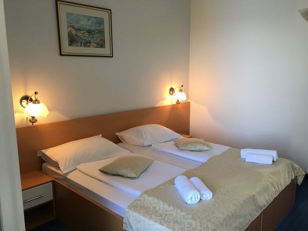 Imagen de la habitación del Hotel Sirena Hvar. Foto 7