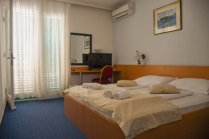 Imagen de la habitación del Hotel Sirena Hvar. Foto 8