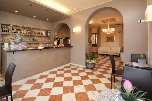 Imagen general del Hotel Sirena, Lazise. Foto 4