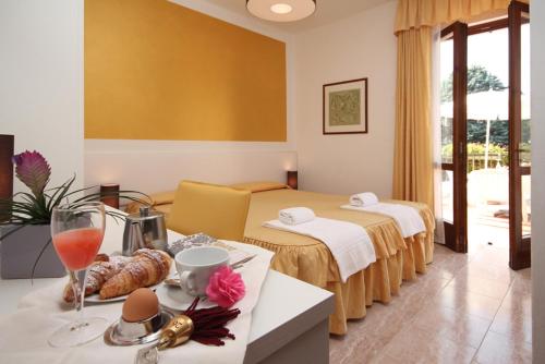 Imagen general del Hotel Sirena, Lazise. Foto 7