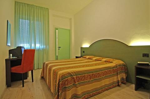 Imagen de la habitación del Hotel Sirena, Lido Di Camaiore. Foto 11