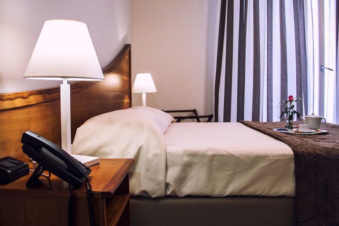 Imagen de la habitación del Hotel Sirenetta, Isola delle Femmine. Foto 6