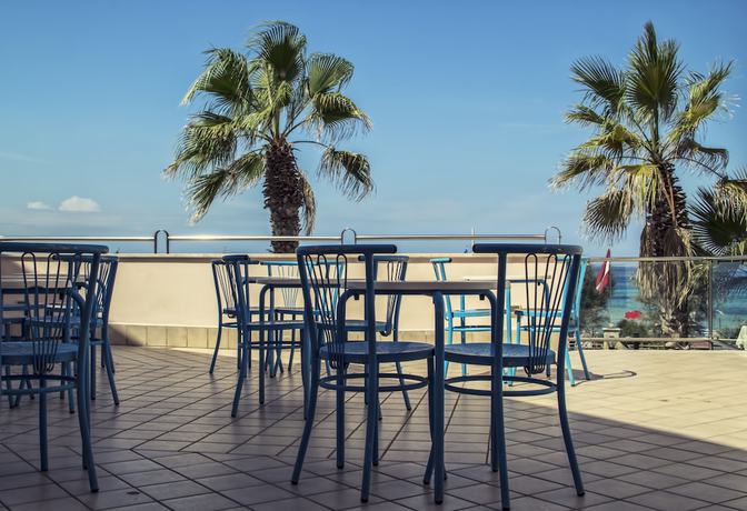 Imagen del bar/restaurante del Hotel Sirenetta, Isola delle Femmine. Foto 4