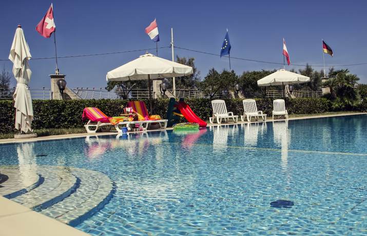Imagen de la piscina del Hotel Sirenetta, Isola delle Femmine. Foto 13